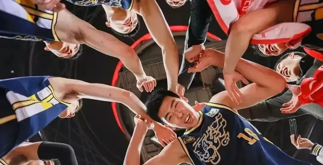 开云下载-篮球明星大展身手，为球迷带来惊喜连连！的简单介绍