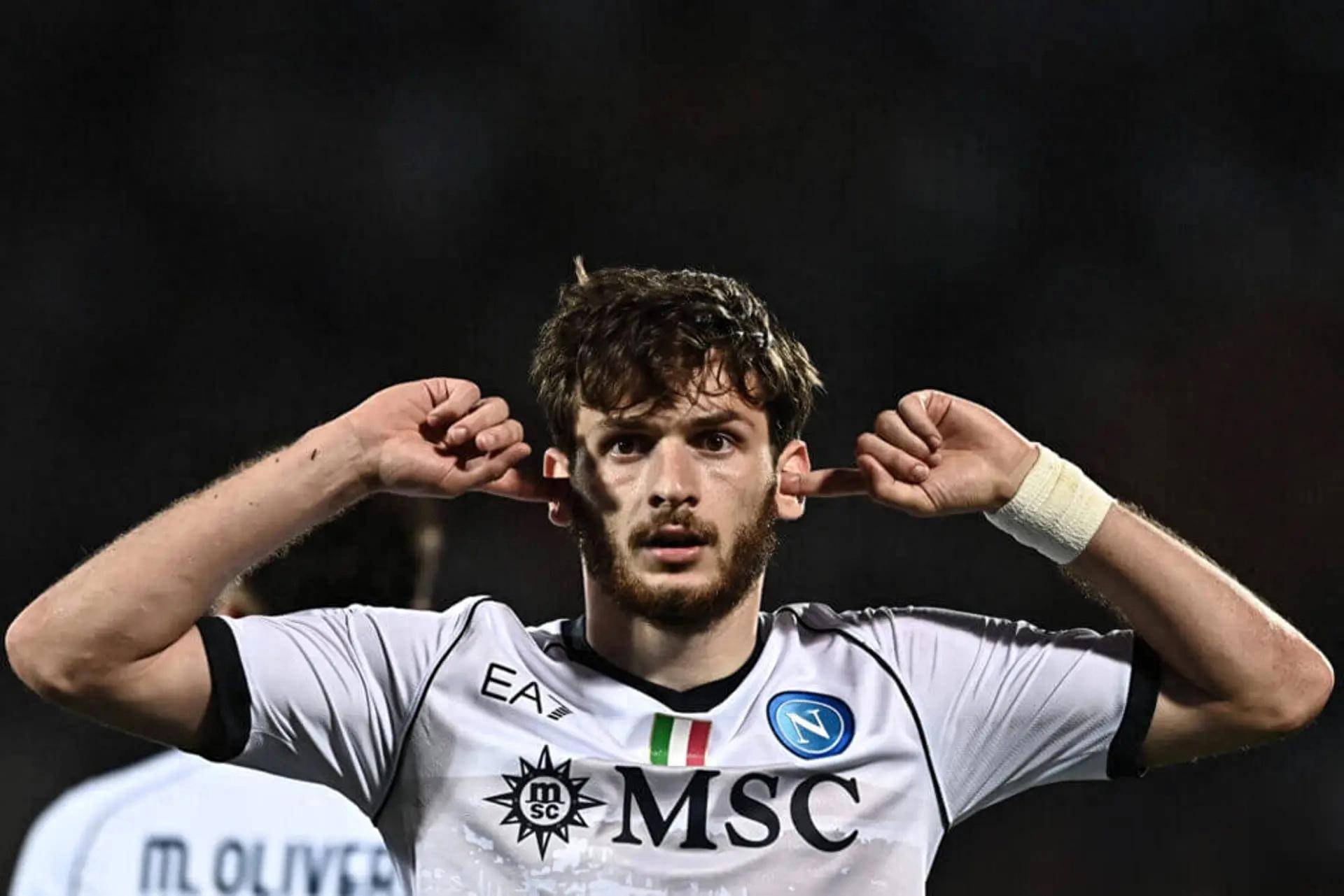 开云体育入口-那不勒斯球员互怼，团结一致应对困境