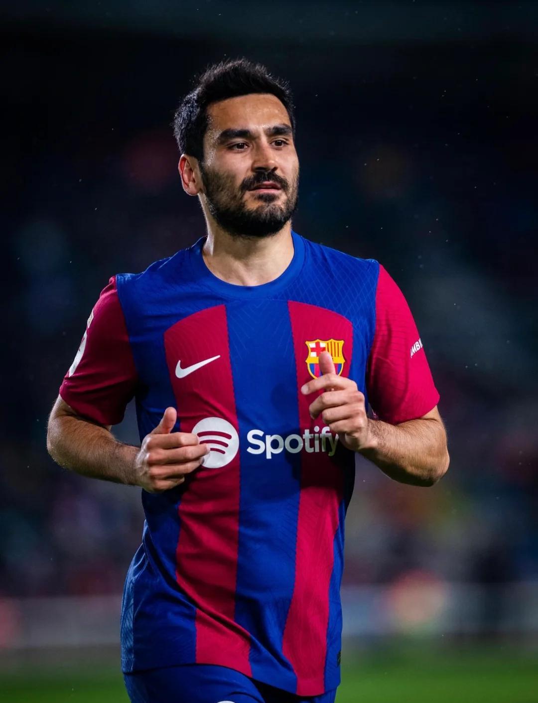 瓦伦西亚球员受伤，全队面临新挑战的简单介绍