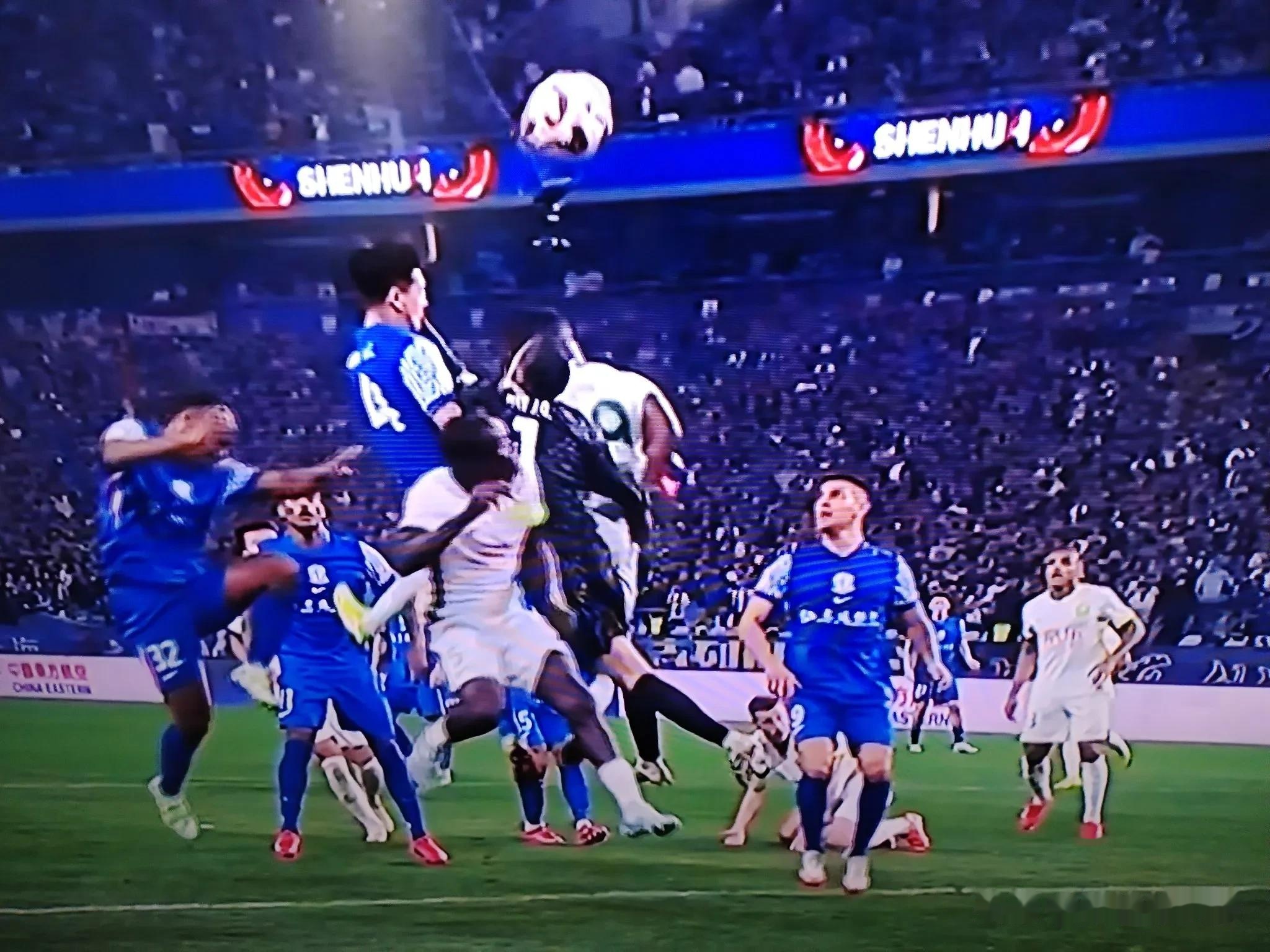 包含关键罚球封杀比赛，球队晋级决赛的词条