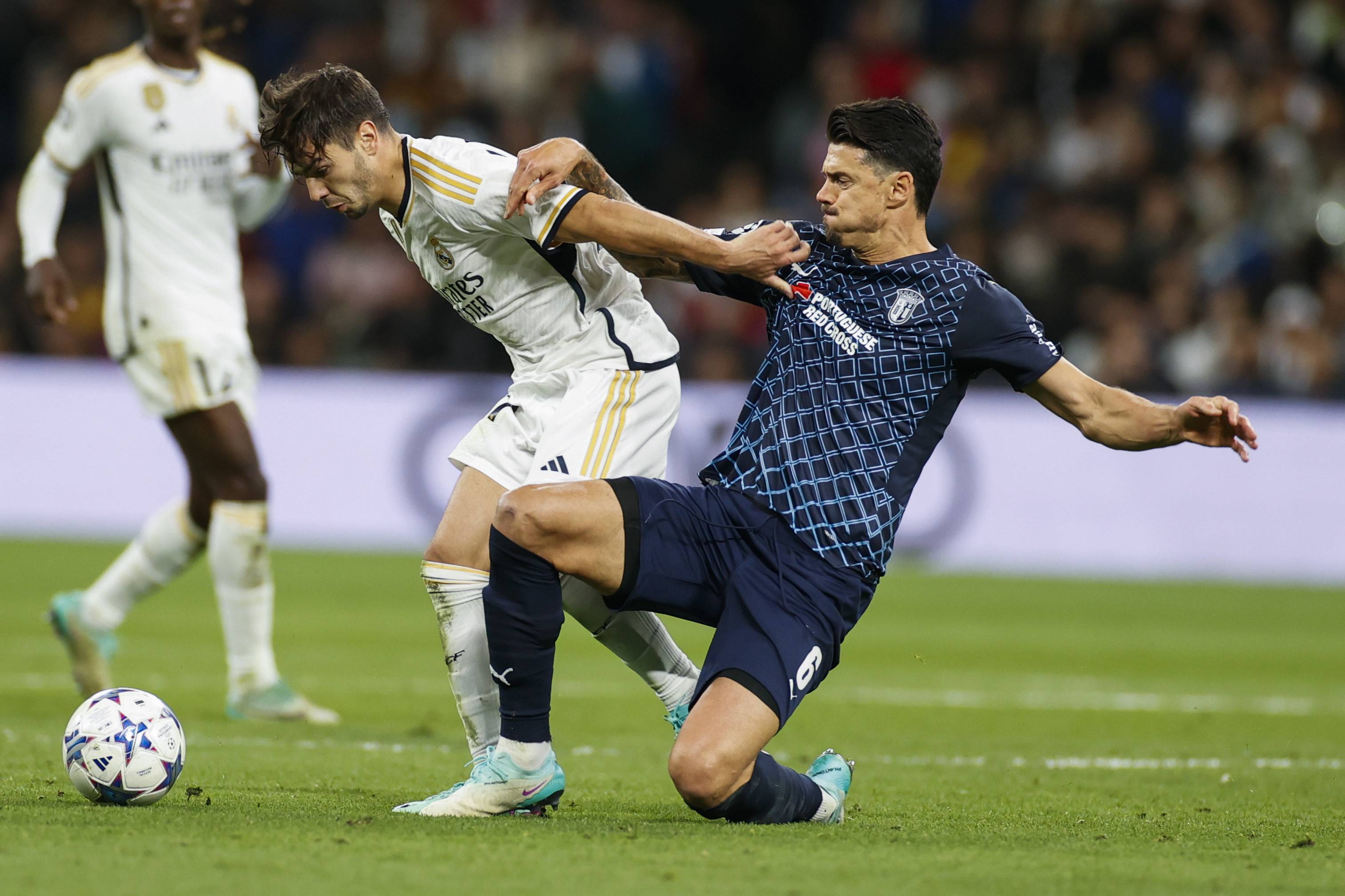 开云体育登录-关于高手云集，欧洲足球比赛场上激情燃烧的信息