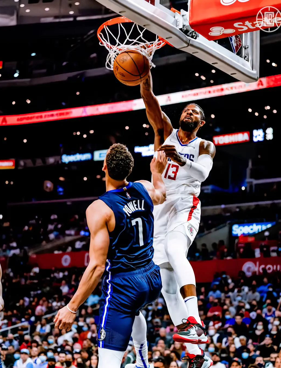 开云APP-比赛中球员的精彩进球令人瞠目结舌