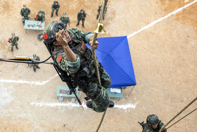 关于战术对决激烈角逐，谁能抢得胜利？的信息