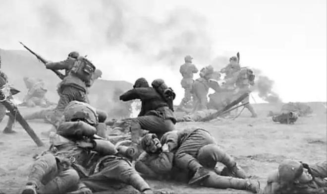 阿贾克斯疯狂攻势,令对手难以招架 阿贾克斯疯狂攻势,令对手难以招架