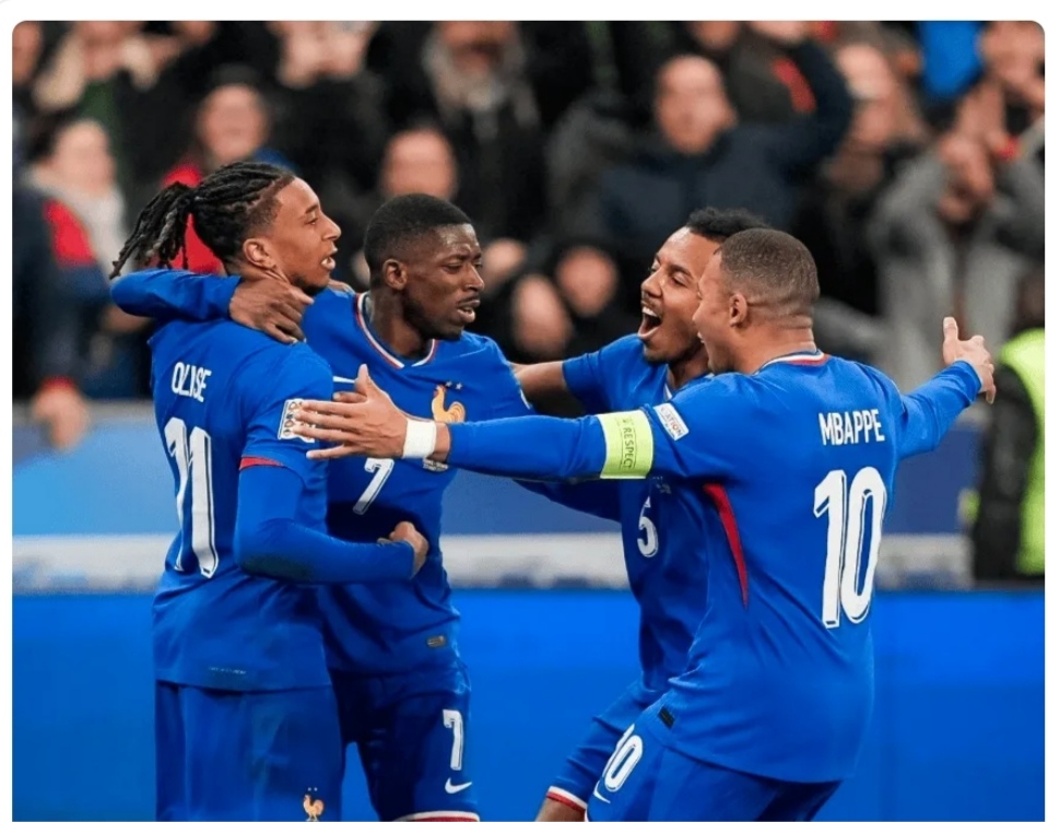 国足遭遇法国队失利，西甲局势紧张