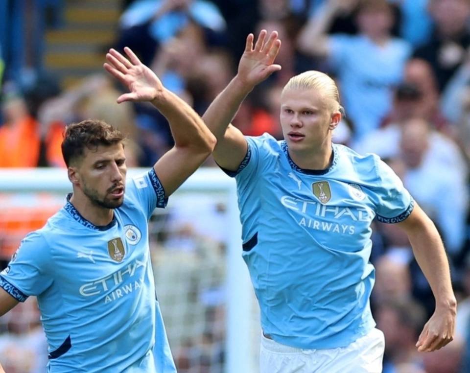 西班牙战平曼城，哈兰德帽子戏法亚洲杯的简单介绍