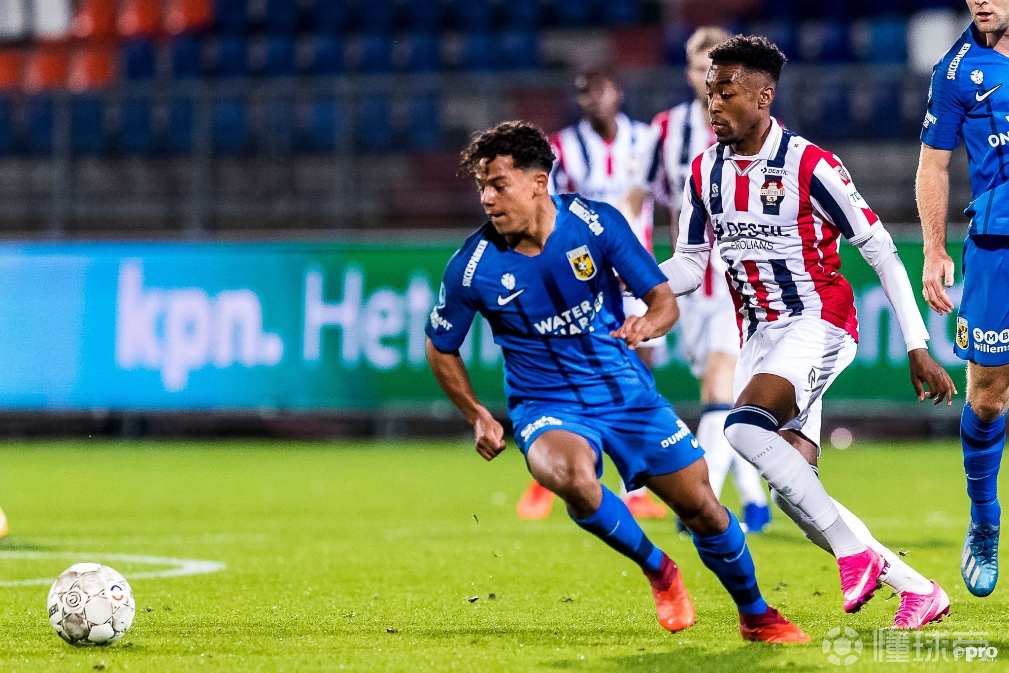 荷甲胜局：阿贾克斯继续保持不败，领跑积分榜