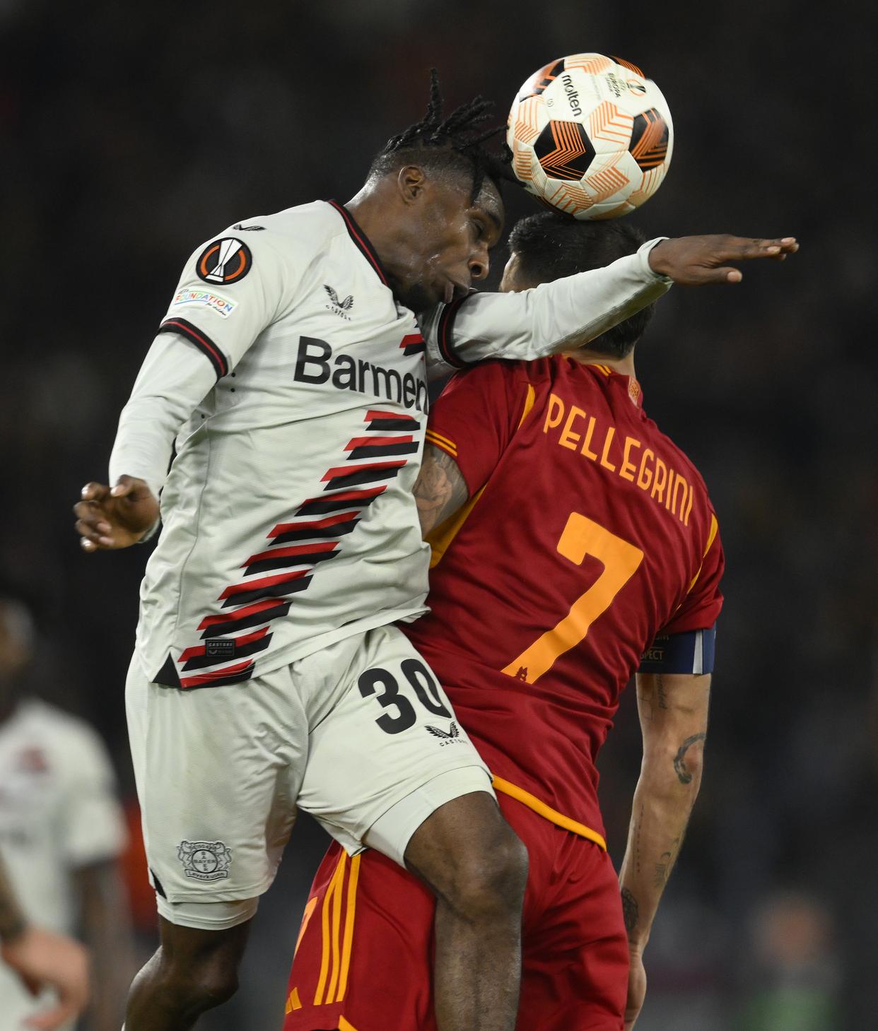 勒沃库森客场取分，艰难斩获一分继续不败