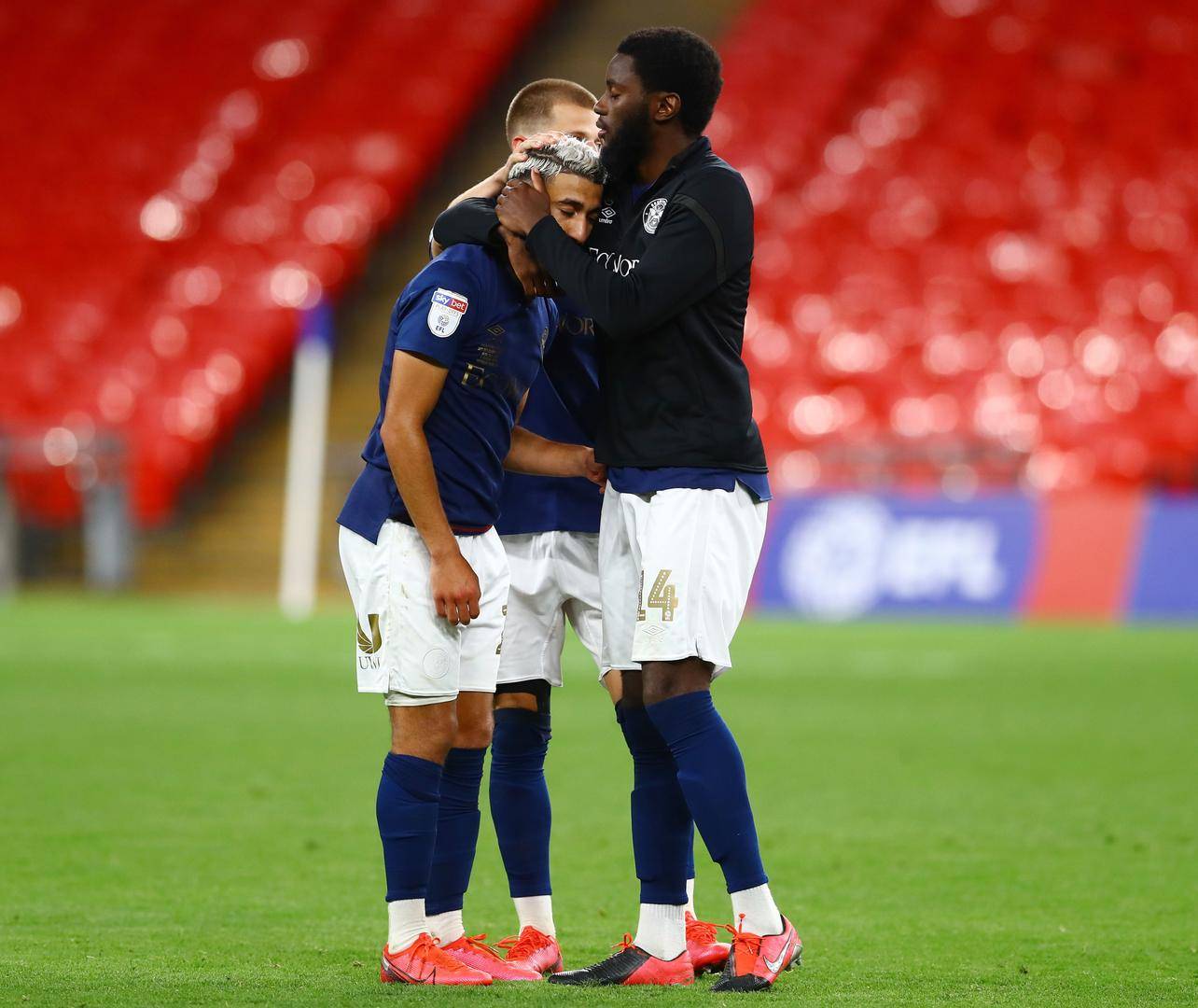 开云体育入口-富勒姆连续不胜，降级形势严峻