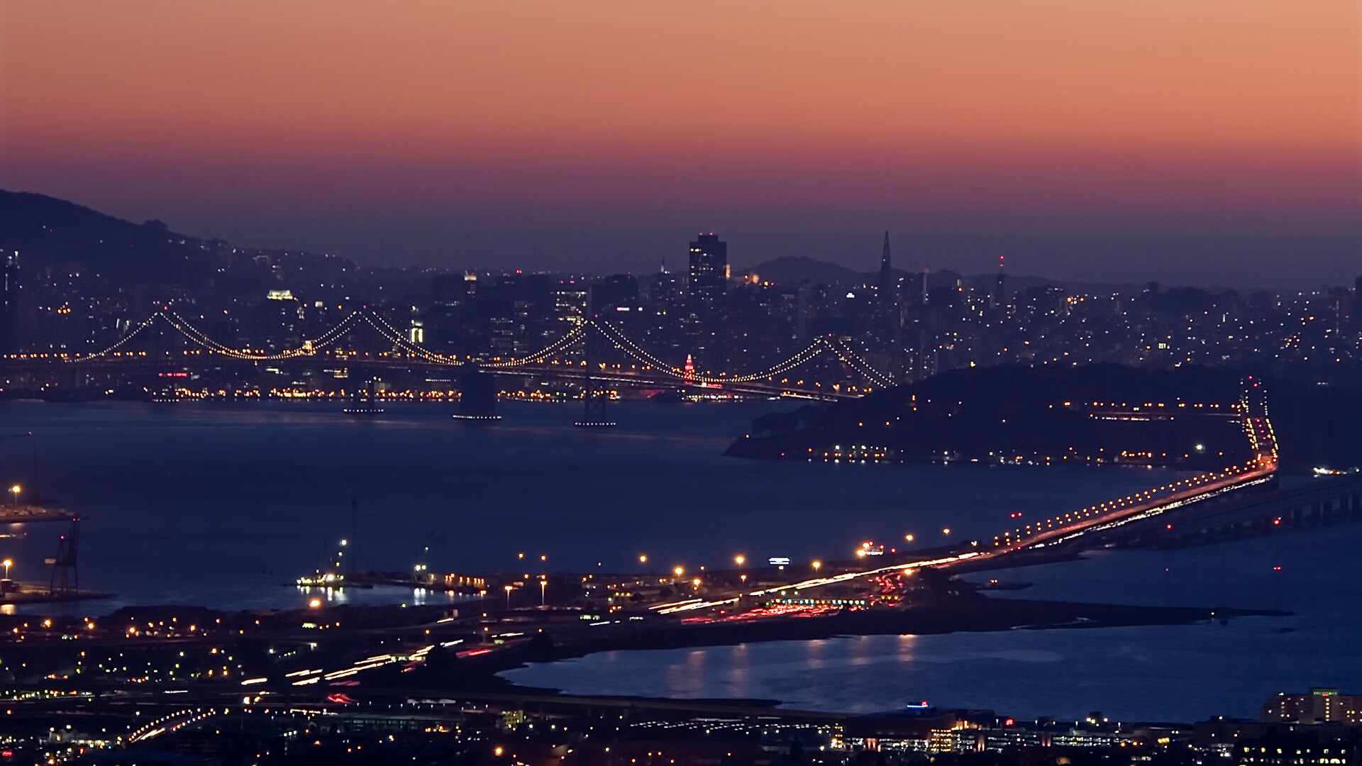 开云体育下载-烽火双线，当英超争冠硝烟与雄鹿生死战奏响同一曲荣耀战歌