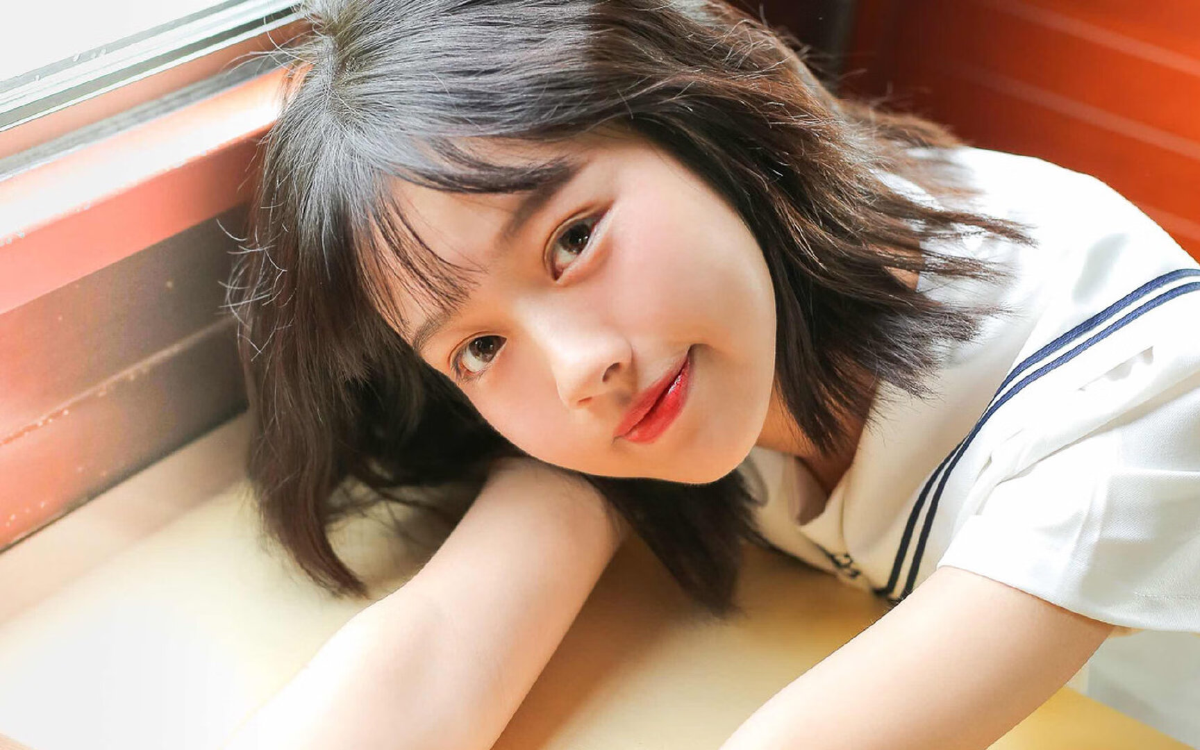 当阿拉巴在赛场咆哮,尤文图斯如何悄然渡过智利洪流?论关键时刻的团队韧性与个体英雄主义