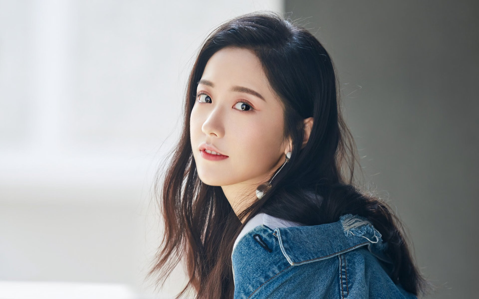 开云体育app-布伦森的掌控艺术，从NBA关键球到西甲德比的终极启示