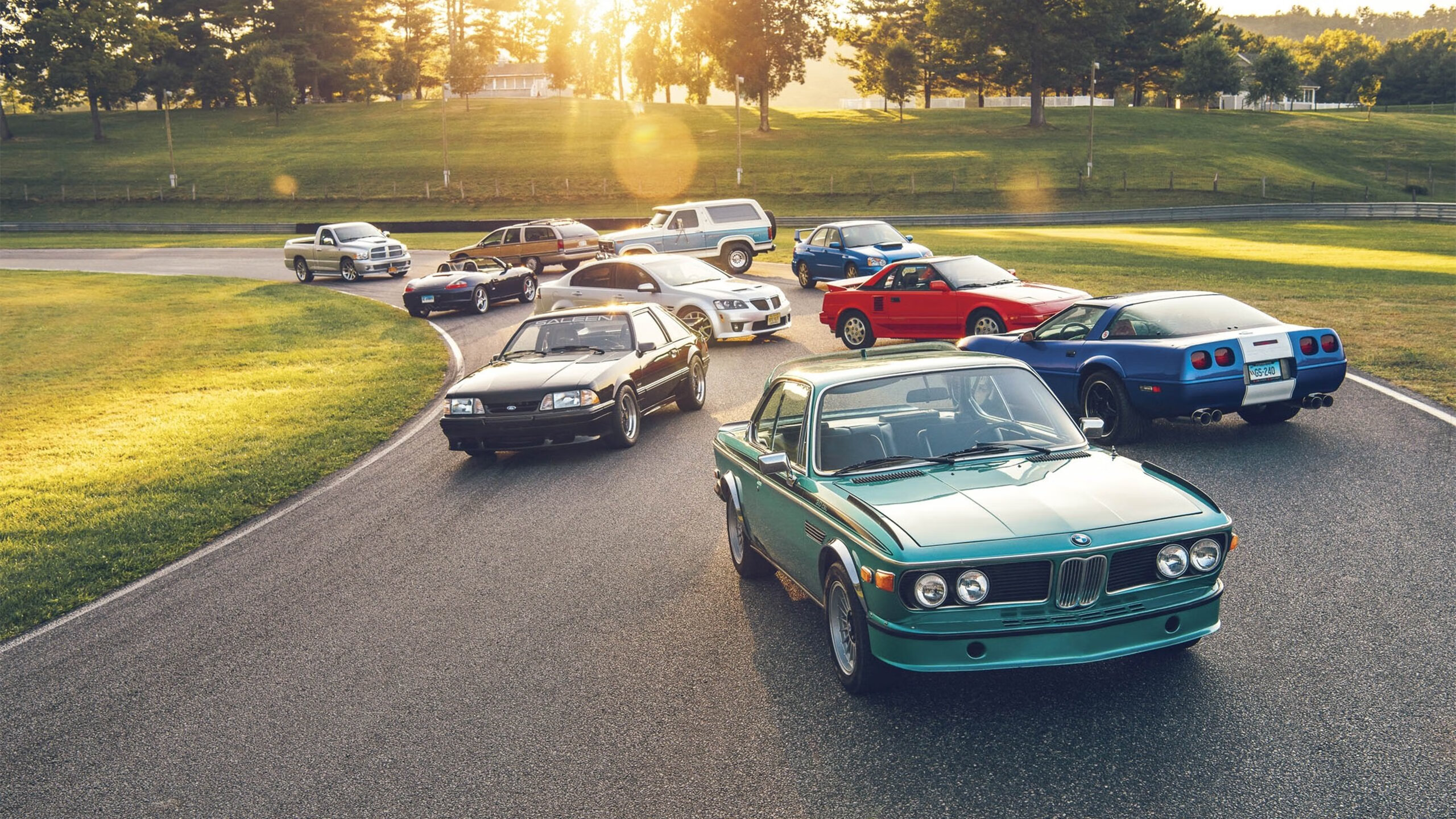 体育巅峰对决,马德里竞技碾压希腊绿茵场,斯通斯F1街道赛上演速度传奇