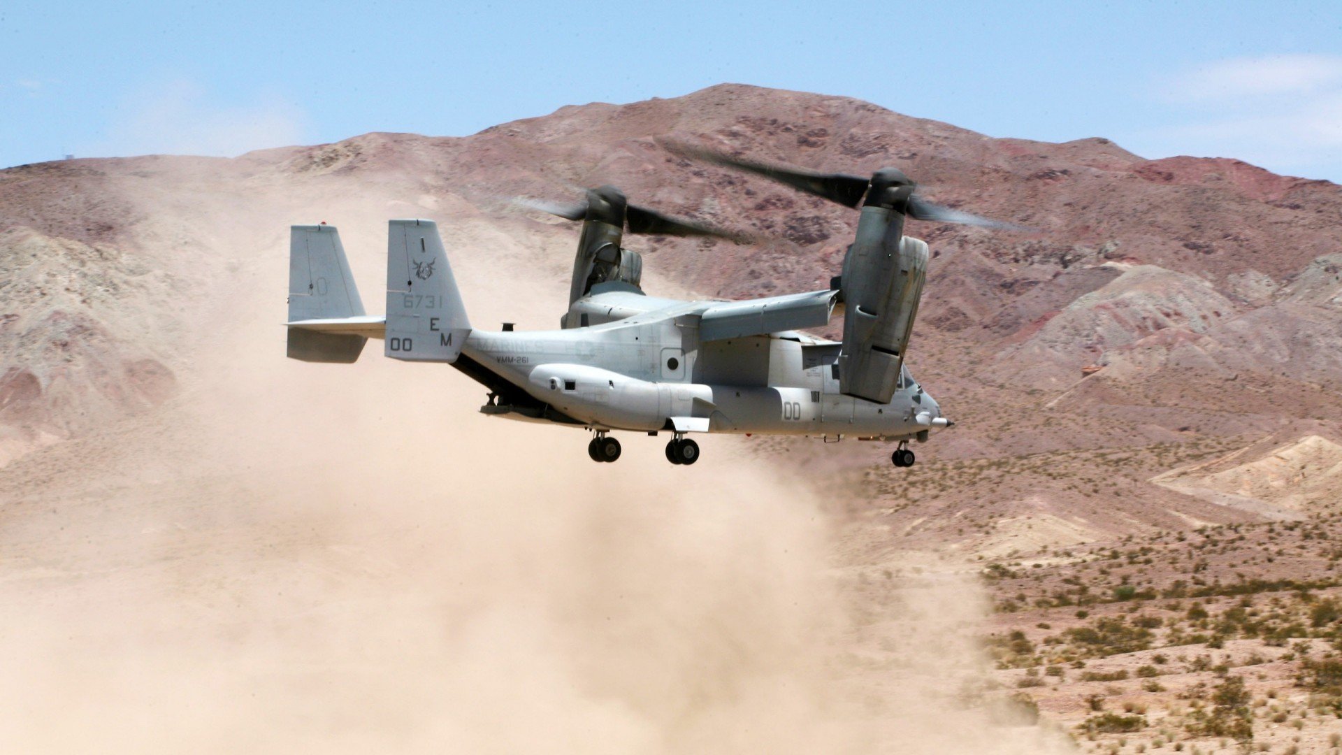 星河联动，当足球加时鏖战遇见赛车引擎的咆哮