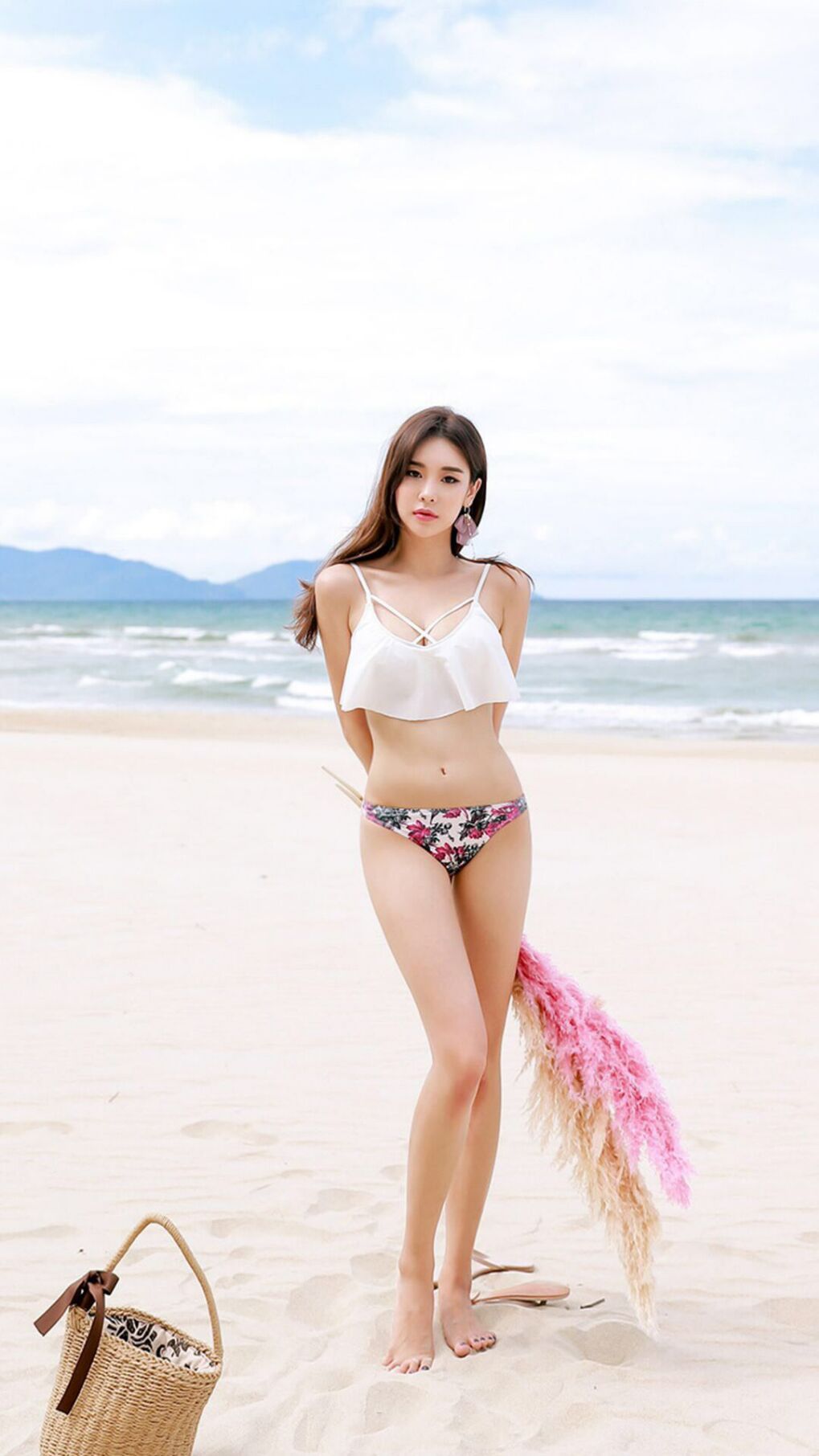 开云体育-绿茵场上的激情双响，贝林厄姆爆发引领风潮，南非硬仗取胜哥斯达黎加